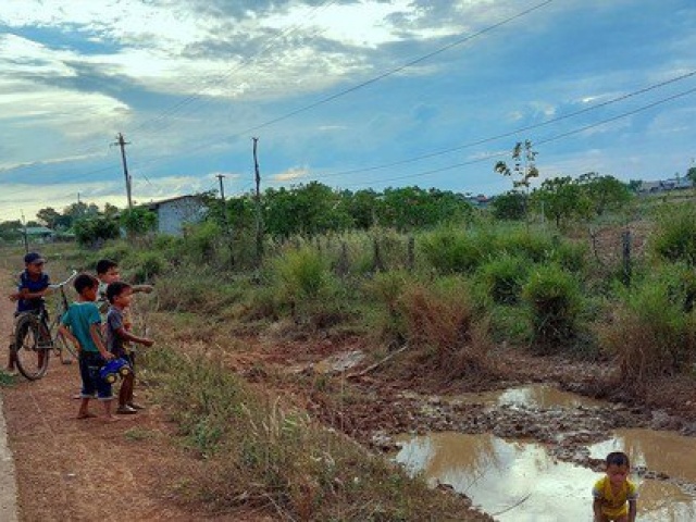 Tin tức trong ngày - Những dấu lặng miền sơn cước - Kỳ 1: Vợ chồng trẻ con