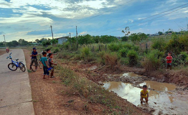 Những đứa trẻ xã Cư Kbang