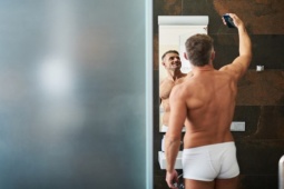 Đàn ông - Bí quyết giúp quý ông chọn món đồ nhỏ ưng ý nhất