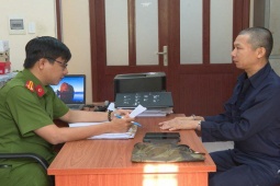 Pháp luật - Công an quận 8 bắt giam kẻ tống tiền nạn nhân "chat sex"