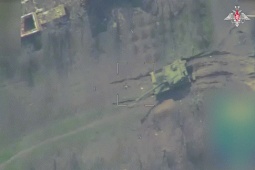 Thế giới - Video: Pháo tự hành Anh sản xuất bốc cháy dữ dội sau khi bị UAV Lancet tập kích ở Ukraine