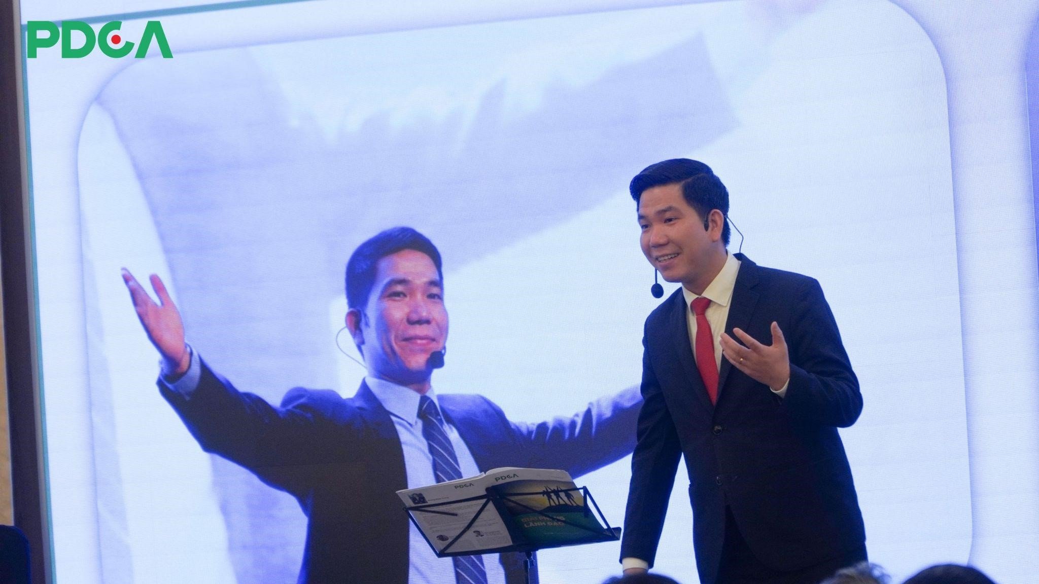 Chuyên gia Hoàng Đình Trọng - Chủ tịch Trường Doanh nhân PDCA chia sẻ tại Sự kiện 1000 CEO (lần 4), năm 2019 tổ chức tại Hà Nội.