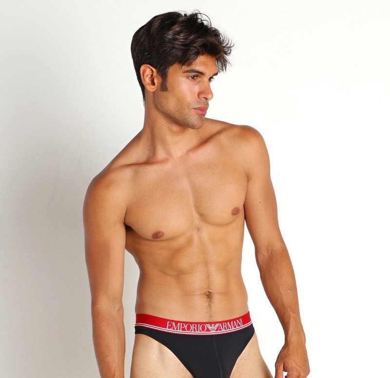 Tạo ấn tượng táo bạo với quần lót Thong.&nbsp;