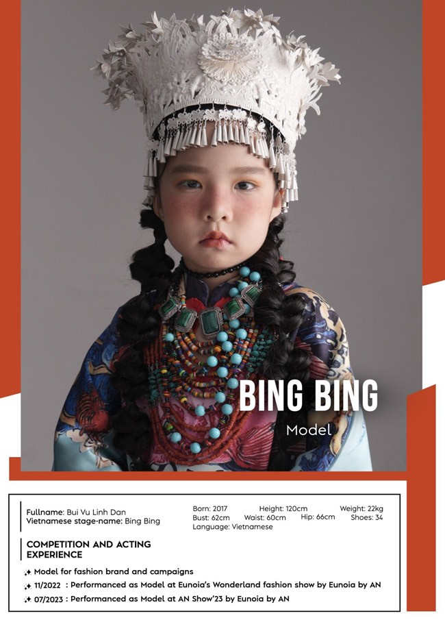 Vẻ xinh xắn của mẫu nhí Linh Đan "lọt vào mắt xanh" của các nhà tạo mốt.