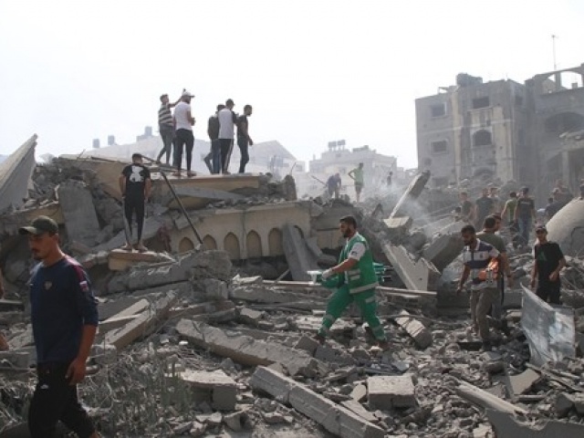 Thế giới - Israel thả 6.000 quả bom, xới tung Dải Gaza