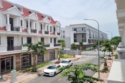 Kinh doanh - Khốn khổ thành “con nợ” vì vay tiền tỷ đầu tư shophouse "gà đẻ trứng vàng"