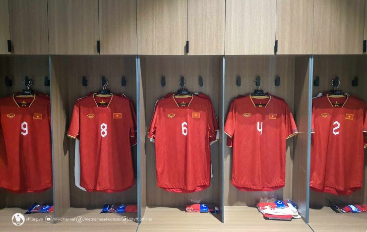 Trực tiếp bóng đá ĐT Việt Nam - Uzbekistan: Nỗ lực vô vọng (Giao hữu) (Hết giờ) - 9