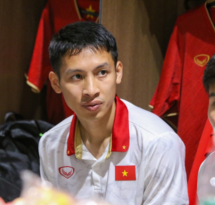 Trực tiếp bóng đá ĐT Việt Nam - Uzbekistan: Nỗ lực vô vọng (Giao hữu) (Hết giờ) - 4