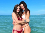 Làm đẹp - Ở tuổi 15, con gái &quot;thiên thần Victoria's Secret&quot; trổ mã xinh đẹp, phổng phao thấy rõ
