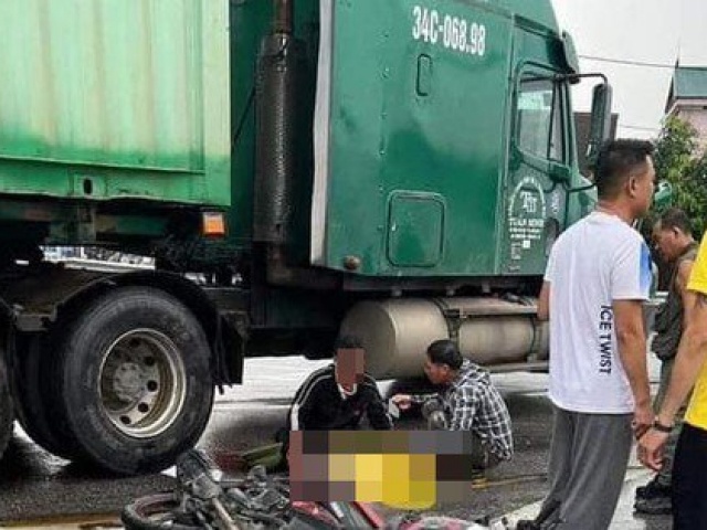 Tin tức trong ngày - Ông ngồi thất thần bên thi thể cháu sau tai nạn thương tâm