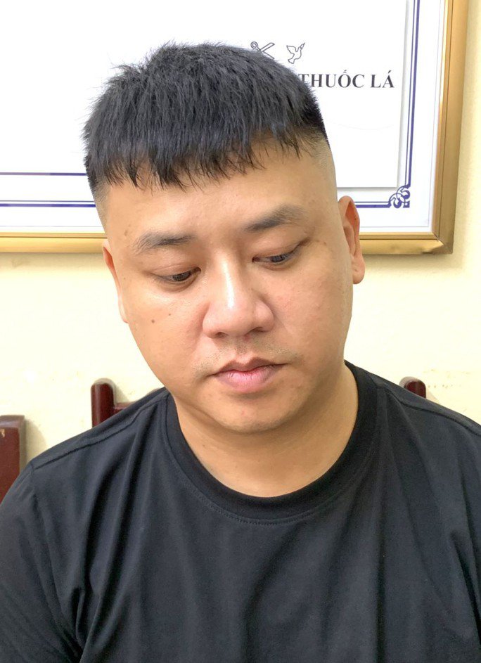 Nguyễn Khắc Chiến (tức Chiến "bẹp") tại cơ quan công an. Ảnh: Công an Thanh Hóa