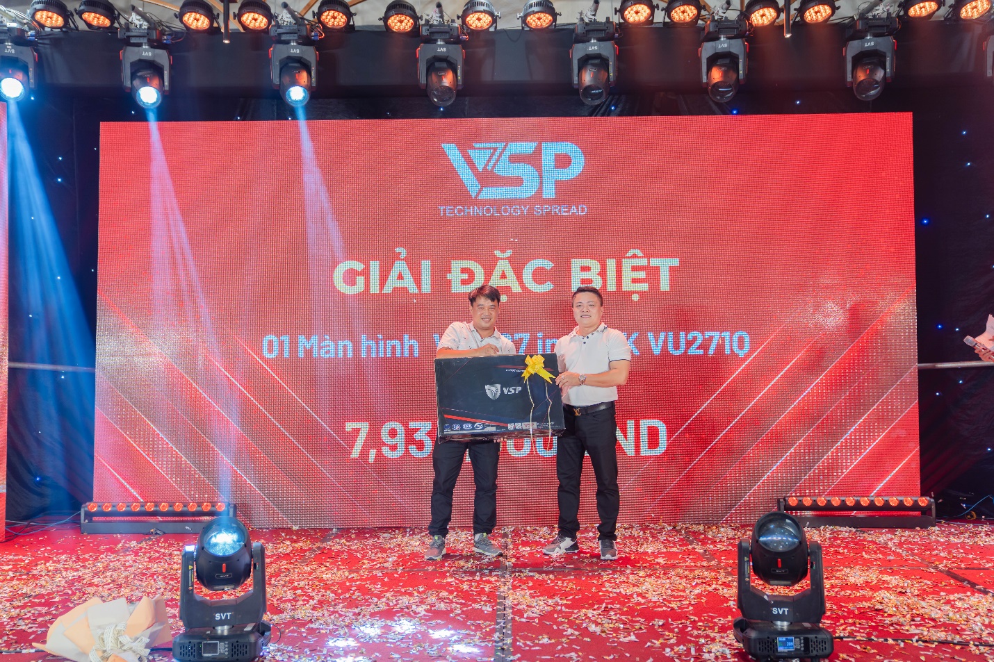 Các giải thưởng đặc biệt VSP trao tặng cho Qúy khách hàng