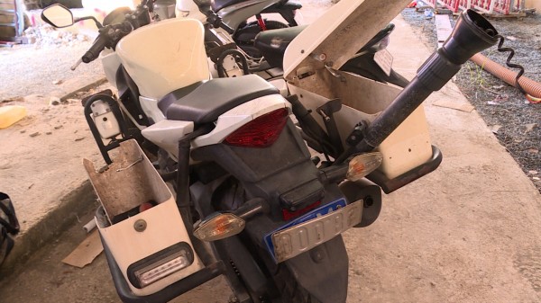 Chiếc xe môtô đặc chủng của CSGT bị Chọn phá hoại