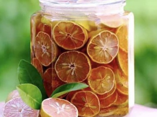Sức khỏe đời sống - Tháng 10 nhớ ngâm chanh đào mật ong