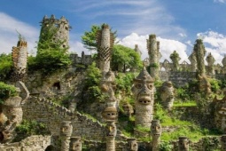 Kinh doanh - Cụ ông vay nợ 10 tỷ đồng về quê thuê 300m2 đất xây “lâu đài đá” và cái kết bất ngờ