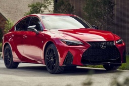 Tin tức ô tô - 2024 Lexus IS tăng giá, khởi điểm nhỉnh 1 tỷ đồng