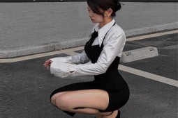 Công nghệ thông tin - TikToker Lê Bống bất ngờ “kín bưng” nhưng không che được đường cong vạn “like”