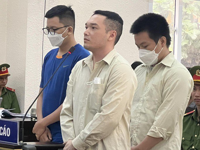 Xét xử vụ án "đình đám" ở Bình Dương, bị hại đông chưa từng có - 4