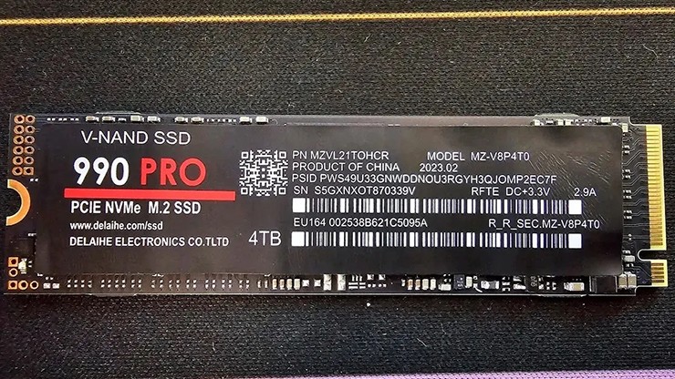 Ổ SSD Samsung 990 Pro 4TB giả mạo được mua trên AliExpress.