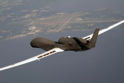 Thế giới - Tiêm kích Su-27 của Nga xuất kích sau khi máy bay không người lái Mỹ tiếp cận biên giới