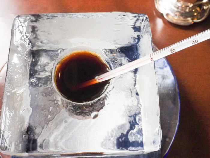 Uống cà phê kiểu độc lạ, giới trẻ Nhật háo hức tới chụp ảnh sống ảo - 6