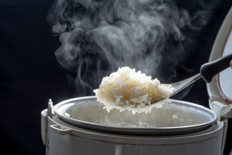 Gạo có cần phải vo trước khi nấu không?