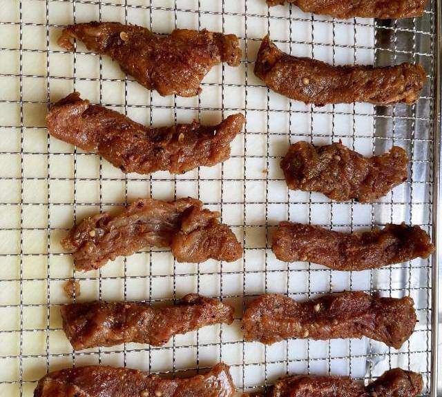 Tự làm bò sấy khô ngon tuyệt lại cực đơn giản - 9