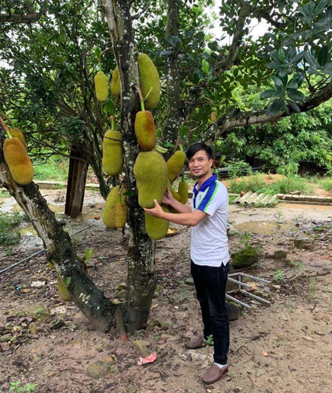 Hiện tại, Lệ Rơi có cuộc sống bình yên nơi quê nhà