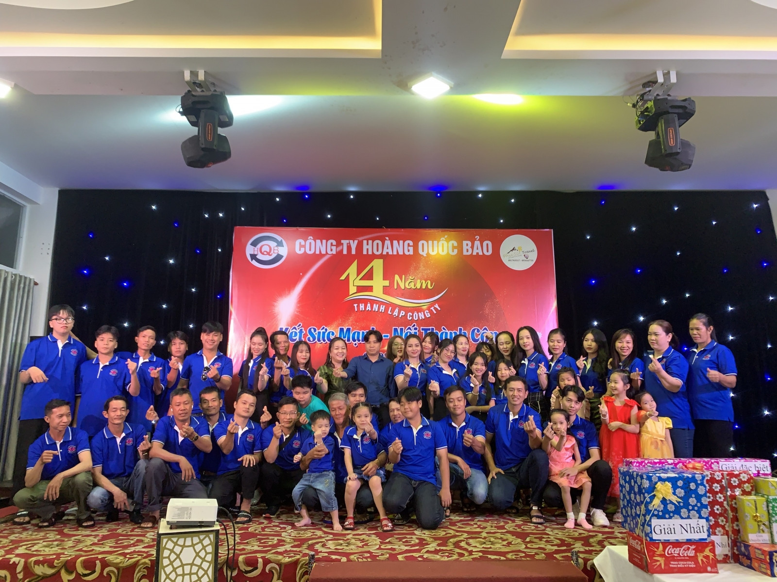 Đèn năng lượng mặt trời Hoàng Quốc Bảo phát triển năng lượng xanh Việt Nam - 1