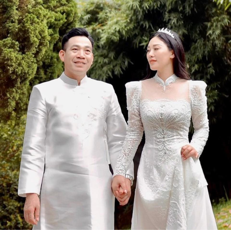 NSƯT Hương Giang cùng chồng là Nhà báo Vương Xuân Nguyên trong các dự án phát triển âm nhạc