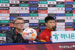 HLV Troussier: Cầu thủ Việt Nam rất mong được so tài Son Heung Min