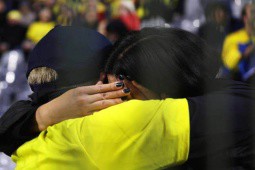 Bi kịch Brussels: Trận đấu Bỉ - Thụy Điển hủy bỏ hiệp 2 sau vụ 2 fan bị bắn chết
