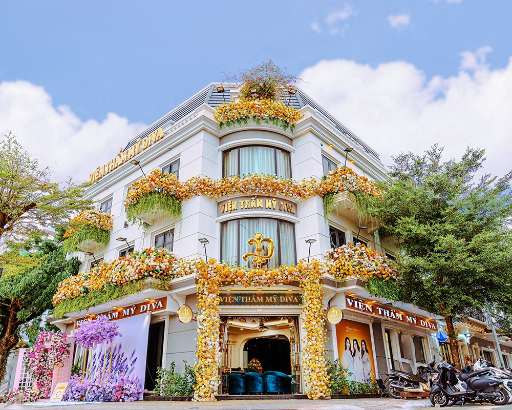 Viện thẩm mỹ DIVA ngập tràn sắc hoa, trở thành điểm check - in xịn sò dịp 20/10.