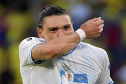 Video bóng đá Colombia - Uruguay: James Rodriguez ghi siêu phẩm, Nunez giải cứu phút bù giờ