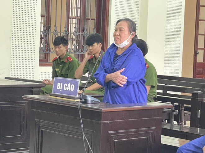 Nguyễn Thị Phương trong phiên xét xử