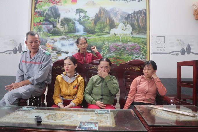 Gia đình các ngư dân mất tích bàng hoàng trước sự việc