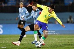 Video bóng đá Uruguay - Brazil: Neymar chấn thương, Nunez chớp thời cơ (Vòng loại World Cup)