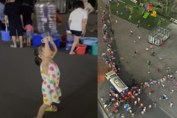 Tin tức trong ngày - 23h đêm cư dân ở Hà Nội xếp hàng chờ lấy vài lít nước sạch: "Bố ơi! con muốn uống nước"