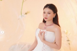 Thời trang - Sam đẹp như tiên tử với váy lộ rõ eo, chẳng hề "tròn vo" giống dân tình đồn