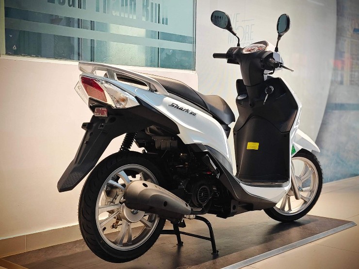 Xe ga giá rẻ chỉ 24 triệu đồng bán tại Việt Nam, đẹp và hiện đại không kém Vision! - 2