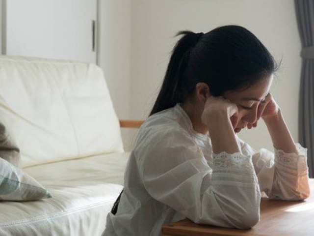 Bạn trẻ - Cuộc sống - Tình cờ gặp lại chồng cũ, nghe anh ta giới thiệu vợ mới tôi gục ngã khi nhận ra cô ta là ai