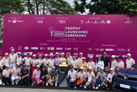 Hoa khôi Kim Huệ, danh thủ Hồng Sơn "khuấy đảo" giải Golf thuộc Legends Tour
