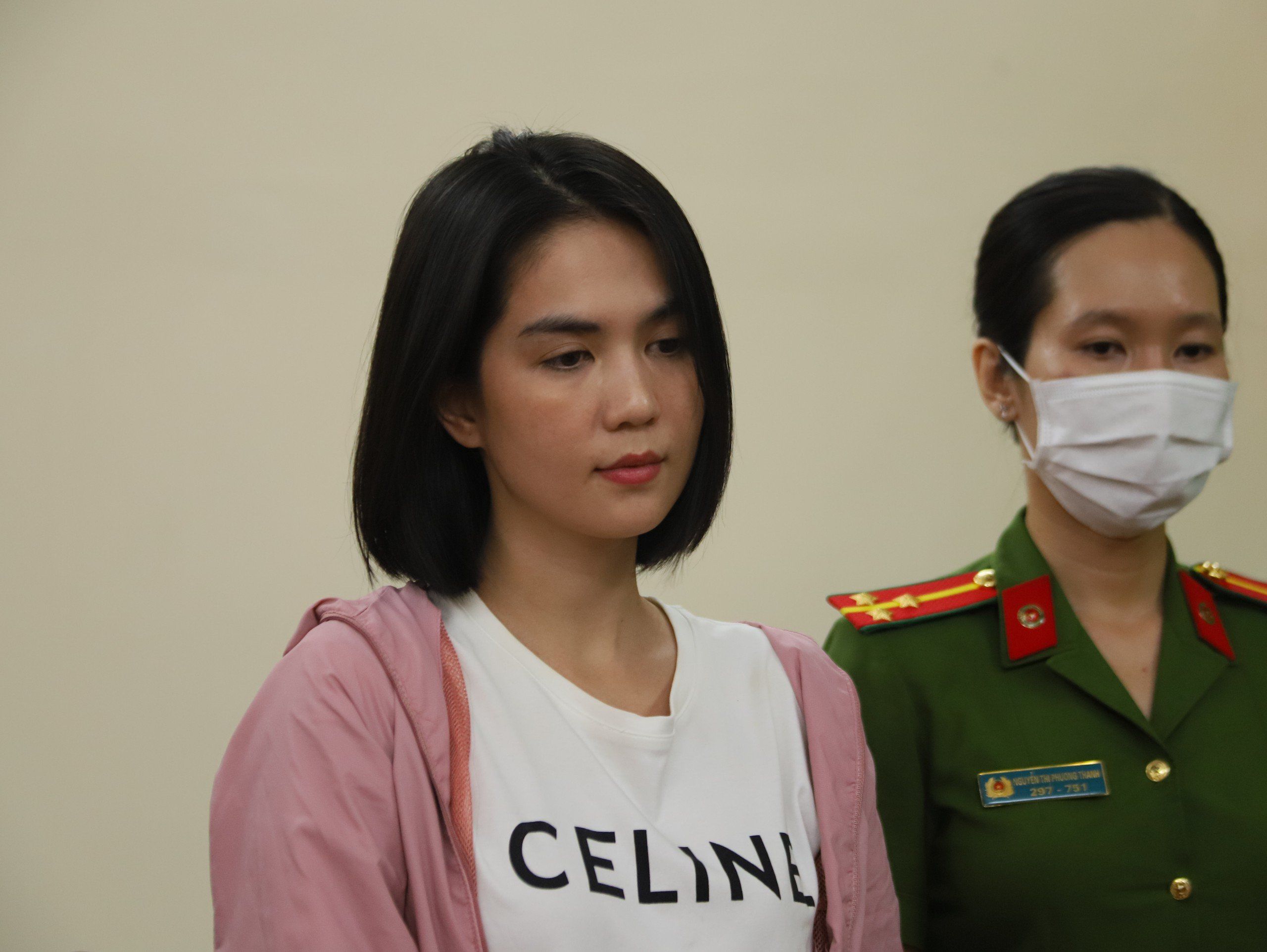 Bị can Ngọc Trinh tại công an
