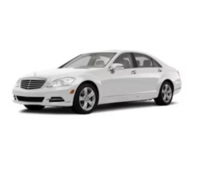 Mercedes-Benz S 550 4Matic 2013 có giá đã qua sử dụng là 17.058 USD (khoảng hơn 410 triệu đồng). Ảnh: Motorbiscuit.