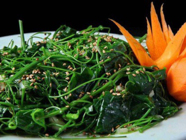 Bất ngờ loại rau là 'vũ khí' chống ung thư và bệnh tiểu đường, được thế giới ca ngợi là rau trường thọ, mọc đầy vườn quê Việt Nam