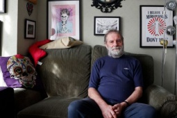 Sức khỏe đời sống - Ông bố 5 con bị chẩn đoán ung thư vú, không ngờ đàn ông cũng có thể mắc bệnh này