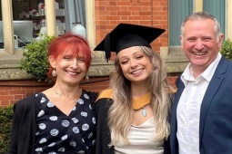 Sức khỏe đời sống - Người phụ nữ được chẩn đoán mắc khối u não bằng quả chanh sau khi quên mất con gái ruột của mình