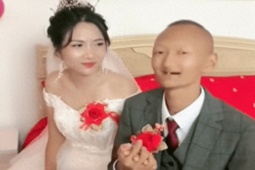 Bạn trẻ - Cuộc sống - Chú rể "xấu lạ" cưới được cô dâu xinh như diễn viên