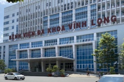 Tin tức trong ngày - Cựu Giám đốc Bệnh viện Đa khoa Vĩnh Long nhận "lại quả" 1,4 tỷ đồng từ Cty Việt Á