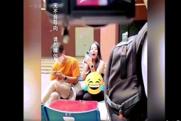 Clip hài hước - Khổ sở khi bị thợ ảnh "chơi khăm"